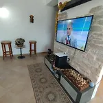 Mira *