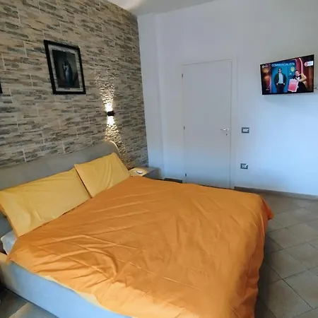 Mira *