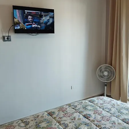 Mira *
