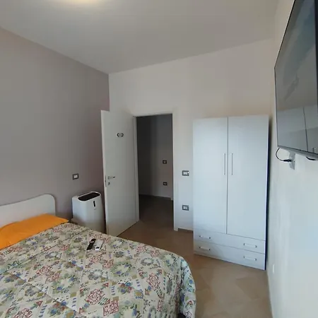 Mira *