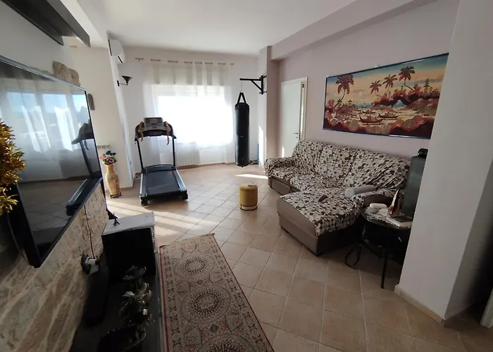 Mira * פראייה א מארה