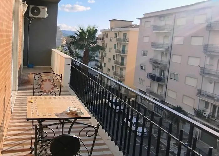 Mira פראייה א מארה