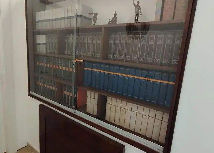 לינה וארוחת בוקר Mira