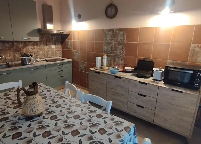 Mira פראייה א מארה